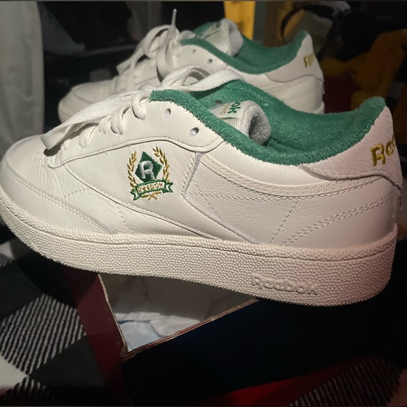 Reebok Club C85 Men Tennis Sneakers - Picture 2 of 7